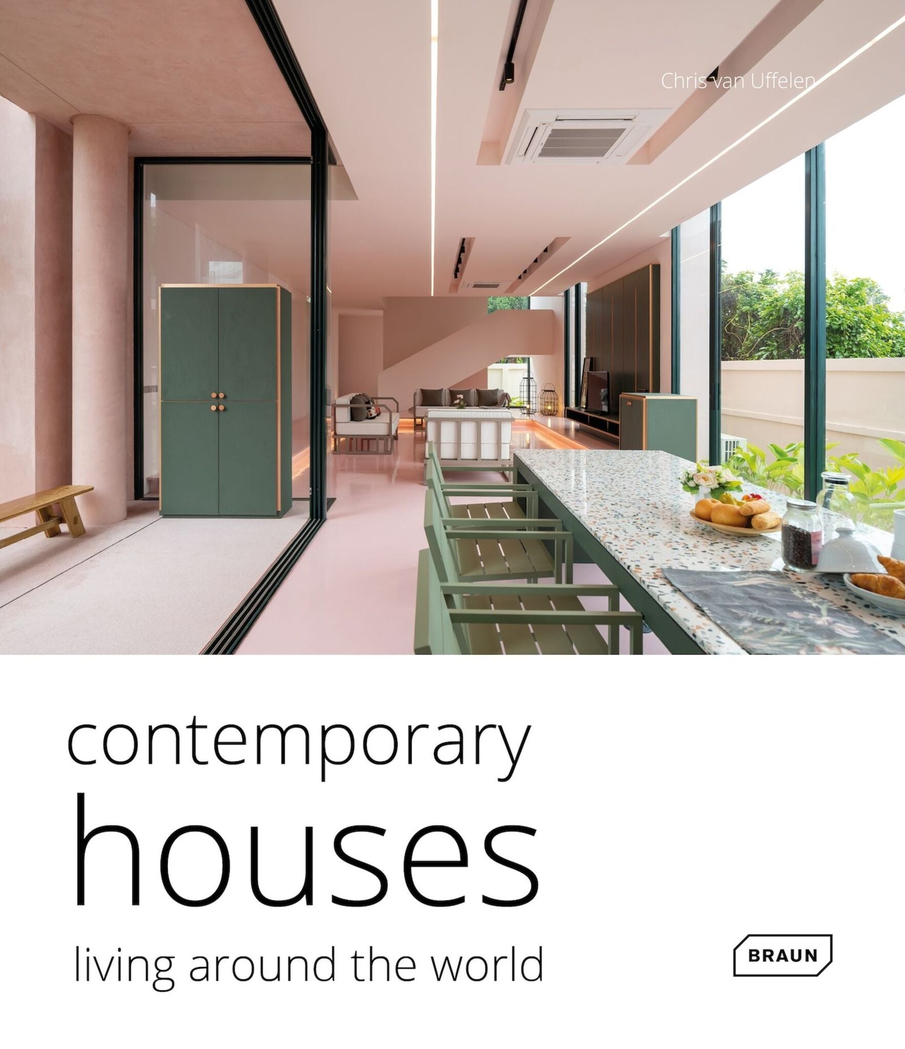 Cover image for Contemporary Houses. Living Around the World ISBN 9783037683149